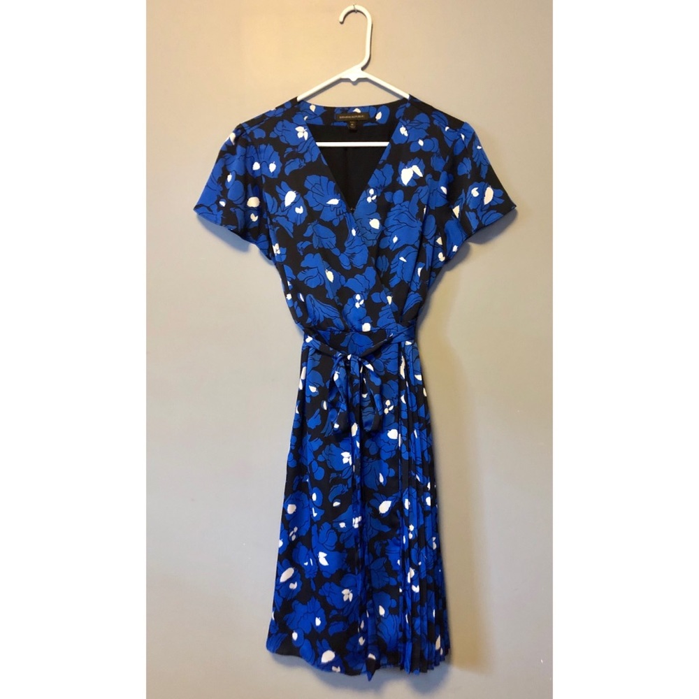 Banana Republic Wrap Dress Floral Wrap Dress M